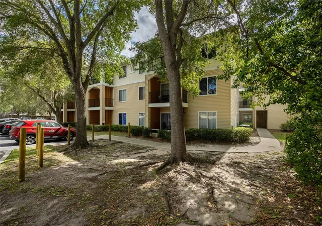 2nd image of 3921 Sw 34Th St #1C, Gainesville, FL 32608 | MLS# GC541246