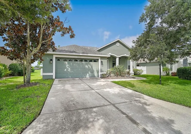 2nd image of 10647 Old Grove Cir, Bradenton, FL 34212 | MLS# A4697180