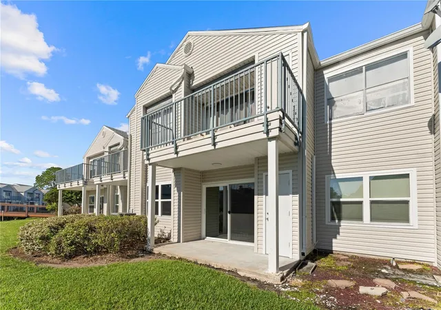 Listing Photo 2 - Condo for sale in building located at 2508 Woodgate Blvd, ORLANDO, FL 32822 - Unit #105