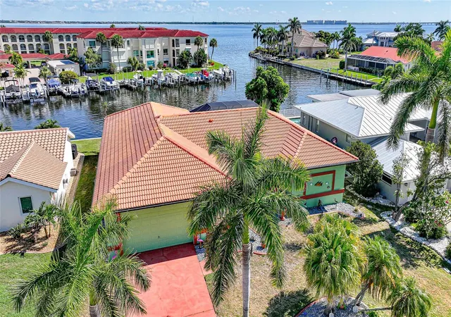 Photo 2 of Single family home for sale at 2750 Aqua Ct, Punta Gorda, FL 33950 | MLS# C7527402 | Listing updated on 2026-10-05