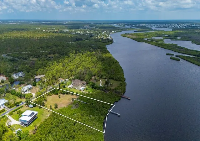 2nd image of 0 Riverfront Dr #Lot 6, Venice, FL 34293 | MLS# C7527404