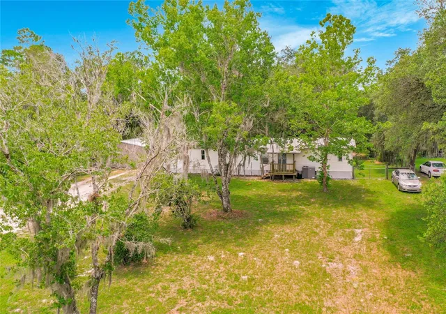 Photo 3 of Manufactured home for sale at 31032 Rory Ln, Eustis, FL 32736 | MLS# G5113883 | Listing updated on 2026-07-07