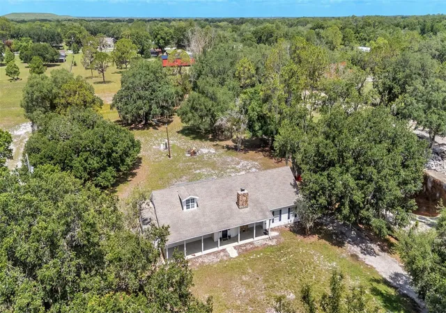 4th image of 29 Lake Arrowhead Dr, Winter Haven, FL 33880 | MLS# L4962795