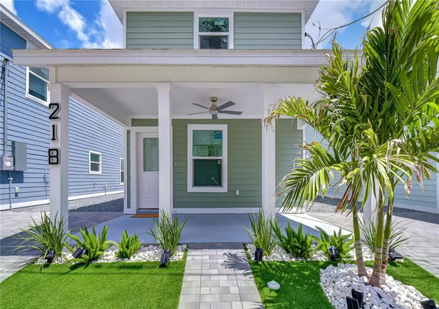 Single family home for sale at 218 8th Avenue Dr W, Bradenton, FL 34205 | MLS# TB8519757 | Listing updated on 2026-08-11