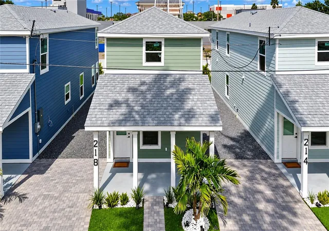 Single family home for sale at 218 8th Avenue Dr W, BRADENTON, FL 34205 | MLS# TB8519757