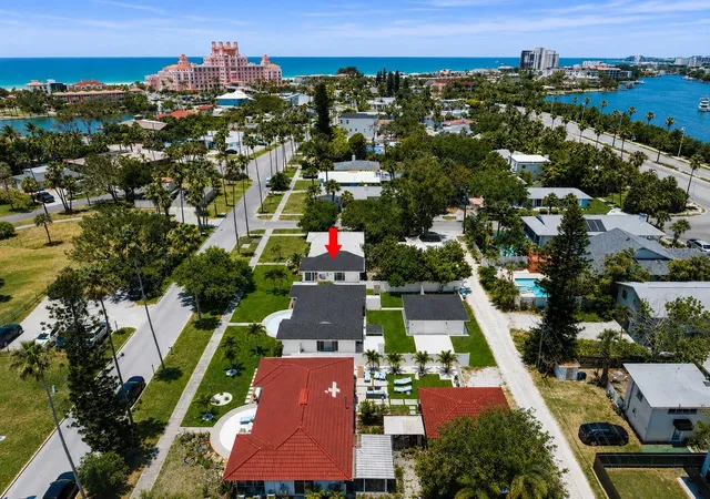 Photo 1 of Single family home for sale at 3219 E Debazan Ave, Saint Petersburg, FL 33706 | MLS# TB8519764 | Listing updated on 2026-08-31