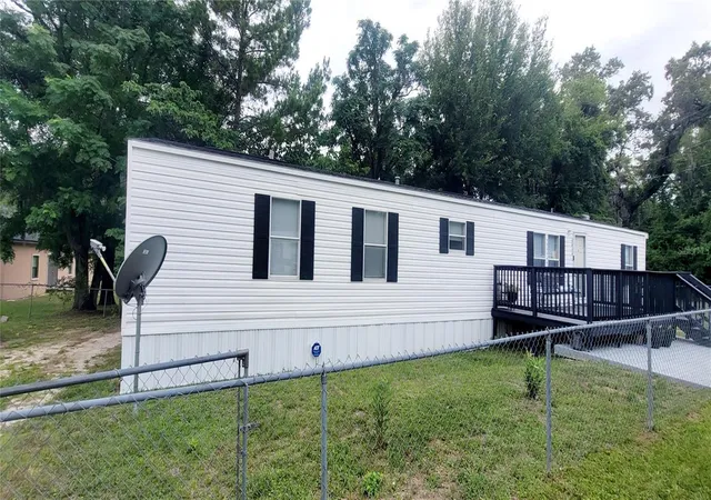 Homes for sale in Williston, FL | 4030 Ne 212th Ter, Williston, FL 32696 | MLS# L4962796