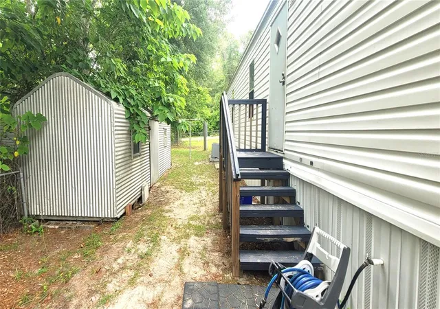 Homes for sale in Williston, FL | 4030 Ne 212th Ter, Williston, FL 32696 | MLS# L4962796