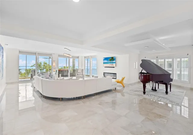 4th image of 2450 Harbourside Dr, Longboat Key, FL 34228