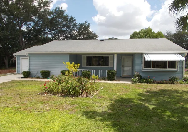 Photo 2 of Single family home for sale at 10877 Sw 88th Court, Ocala, FL 34481 | MLS# OM726734 | Listing updated on 2026-09-20