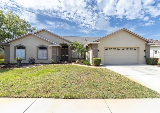 Photo 2 of Single family home for sale at 8303 Coral Crk Loop, Hudson, FL 34667 | MLS# W7886773 | Listing updated on 2026-08-29