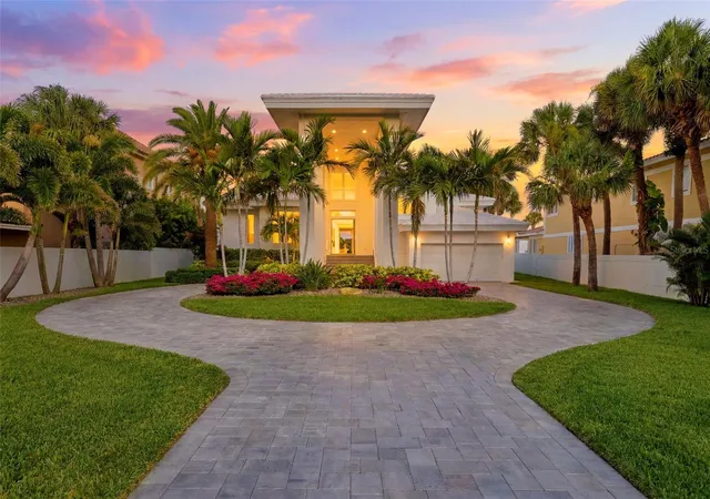 1st image of 1480 Gulf Blvd, Belleair Beach, FL 33786 | MLS# TB8519784