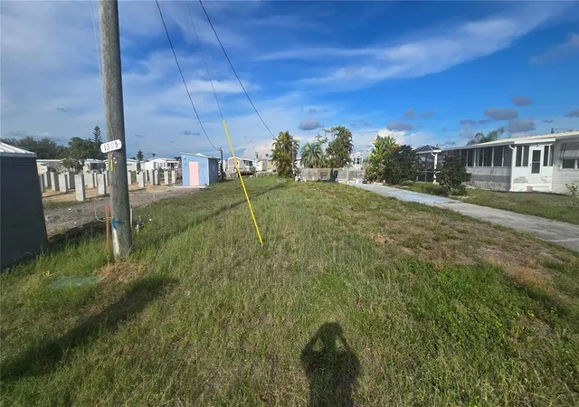 3rd image of 1399 Flamingo Dr, Englewood, FL 34224 | MLS# D6147813