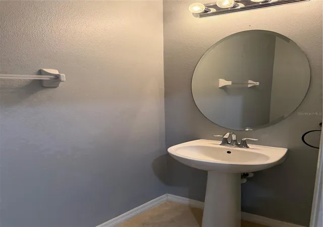 Photo 3 of Townhouse for sale at 2914 Rodrick Cir, Orlando, FL 32824 | MLS# S5151996 | Listing updated on 2026-08-07