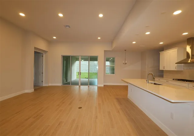 Photo 4 of Single family home for sale at 3223 Roseville Dr, Apopka, FL 32712 | MLS# O6417308 | Listing updated on 2026-10-01