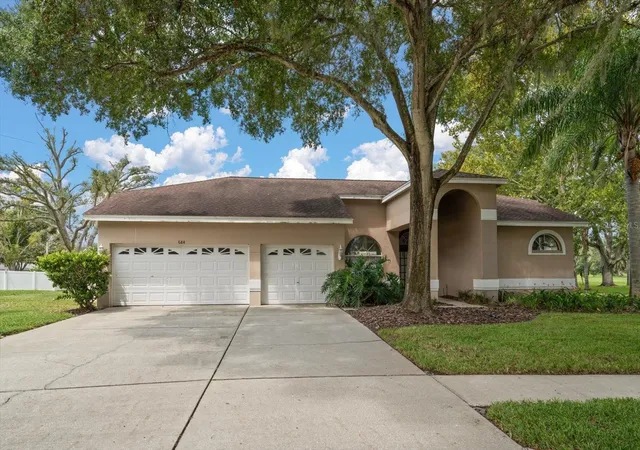 Photo 1 of Single family home for sale at 684 Samantha Dr, Palm Harbor, FL 34683 | MLS# TB8519806 | Listing updated on 2026-09-19