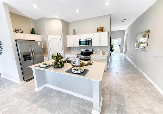 3rd image of 1104 Tyler Loop, Winter Haven, FL 33884 | MLS# O6417325