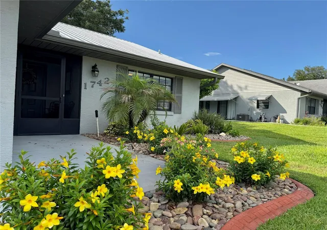 2nd image of 1742 W Orangewood Pl, Avon Park, FL 33825 | MLS# B4902286