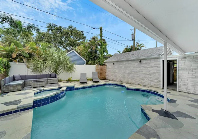 Photo 2 of Single family home for sale at 2219 16th Street N, Saint Petersburg, FL 33704 | MLS# TB8519819 | Listing updated on 2026-10-05