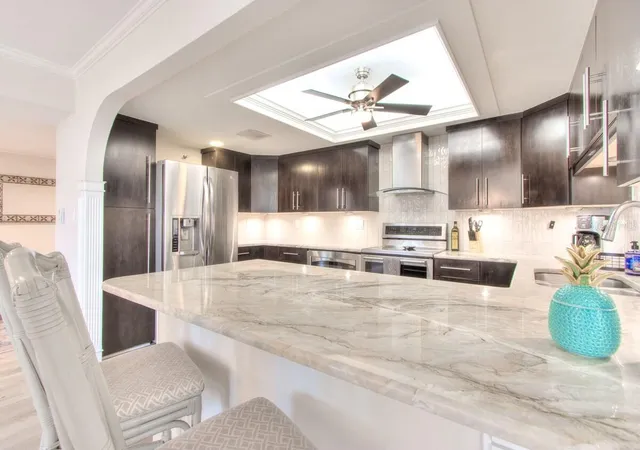 5th image of 1480 Gulf Blvd #601, Clearwater Beach, FL 33767 | MLS# TB8519822