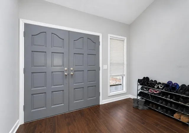 Photo 3 of Sale Pending at 290 Gleneagles Dr, Orange Park, FL 32073 | MLS# TB8519825 | Listing updated on 2026-09-02
