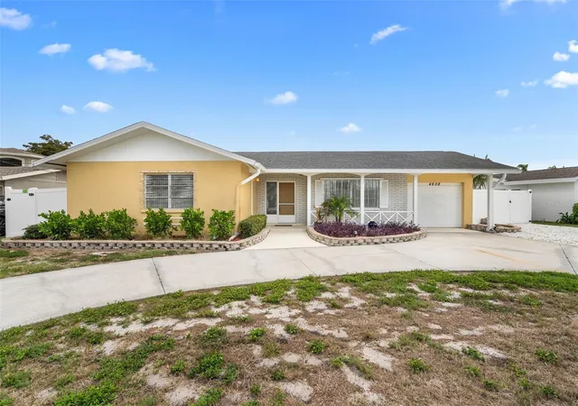 1st image of 4608 Arlington Rd, Palmetto, FL 34221 | MLS# A4697222