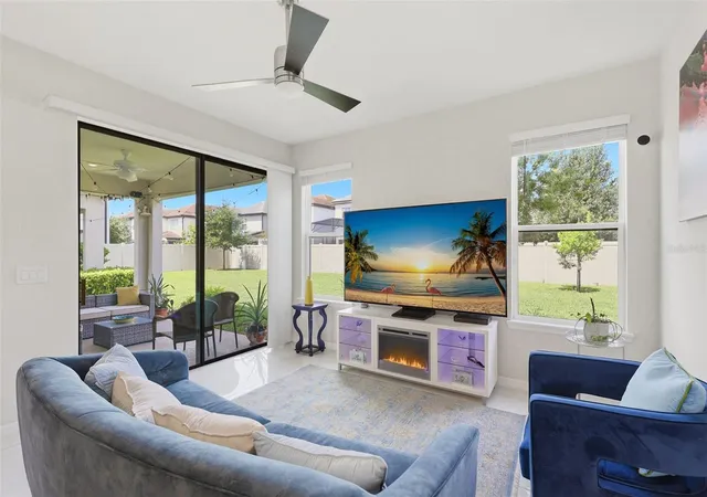 Photo 3 of Single family home for sale at 1418 Lone Feather Trl, Winter Park, FL 32792 | MLS# O6417341 | Listing updated on 2026-10-02