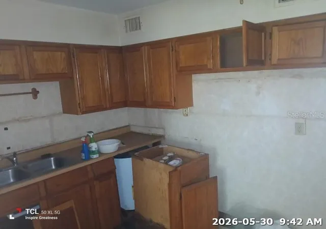 Photo 3 of Sale Pending at 1114 30th Street Nw, Winter Haven, FL 33881 | MLS# TB8519843 | Listing updated on 2026-09-16