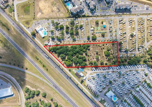 4th image of Prime Frontage, Davenport, FL 33837 | MLS# O6417350