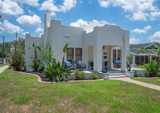 Photo 1 of Single family home for sale at 1102 Melton Ave, Lakeland, FL 33803 | MLS# L4962808 | Listing updated on 2026-10-09