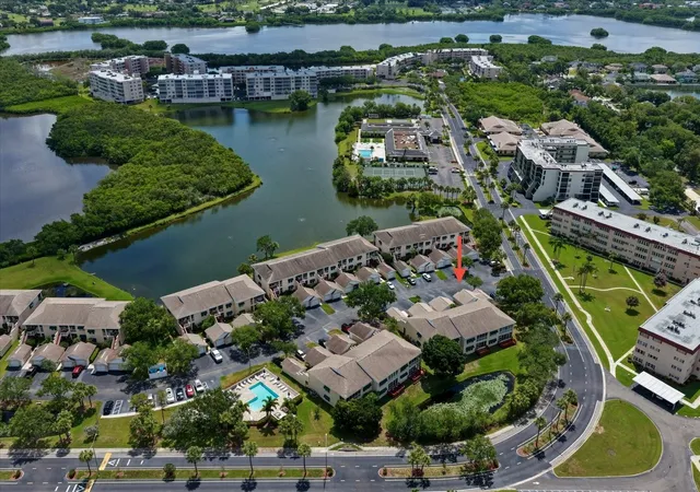Listing Photo 2 - Condo for sale in building located at 6330 99Th Wy N, St Petersburg, FL 33708 - Unit #14D