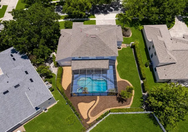 Photo 3 of Single family home for sale at 2106 Stillington St, Orlando, FL 32835 | MLS# O6417366 | Listing updated on 2026-08-21