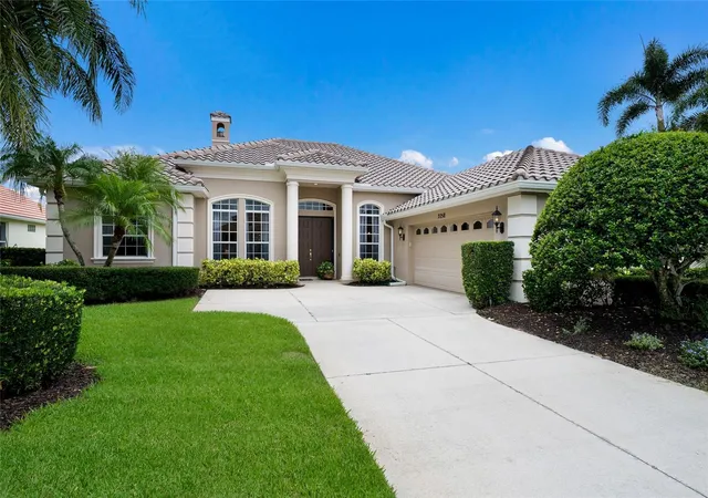 Homes for sale in Lakewood Ranch, FL | 7058 Twin Hills Ter, Lakewood Ranch, FL 34202 | MLS# A4697228