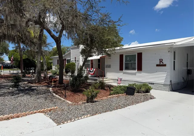 Homes for sale in Brooksville, FL | 7354 Nielson Ave, Brooksville, FL 34613 | MLS# W7886786