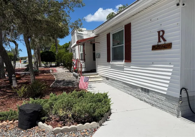 Homes for sale in Brooksville, FL | 7354 Nielson Ave, Brooksville, FL 34613 | MLS# W7886786