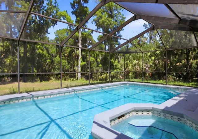 Photo 4 of Single family home for sale at 8315 Revels Rd, Riverview, FL 33569 | MLS# A4697231 | Listing updated on 2026-09-08