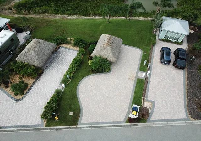 2nd image of 3254 Red Tail Hawk Dr, Polk City, FL 33868 | MLS# TB8519881