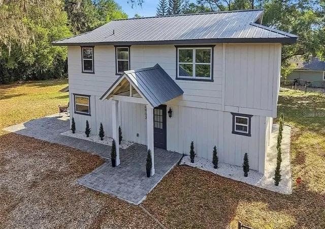 2nd image of 6902 E 29th Ave, Tampa, FL 33619 | MLS# TB8519884