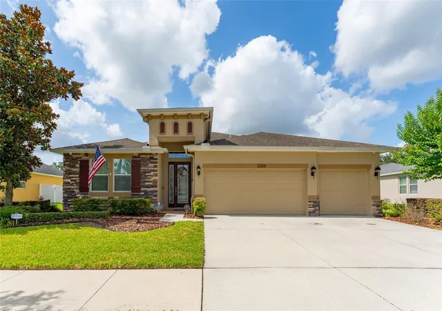 Homes for sale in Valrico, FL | 2226 Valterra Vista Wy, Valrico, FL 33594 | MLS# TB8519894