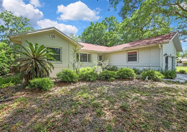 Photo 3 of Single family home for sale at 11587 W Timberlane Dr, Homosassa, FL 34448 | MLS# OM726752 | Listing updated on 2026-08-07