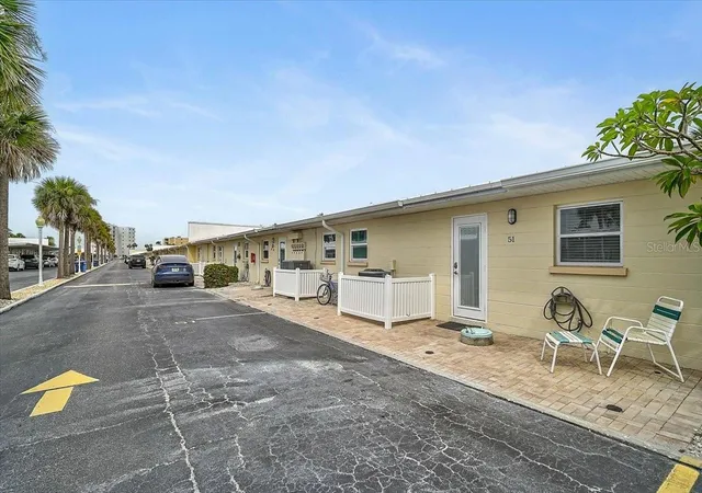 2nd image of 5830 Midnight Pass Rd, Sarasota, FL 34242