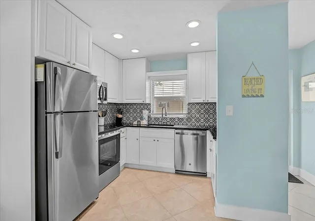 5th image of 5830 Midnight Pass Rd, Sarasota, FL 34242