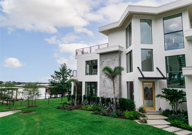 Photo 2 of Mansion for sale at 9061 Ron Den Ln, Windermere, FL 34786 | MLS# O6417446 | Listing updated on 2026-09-16