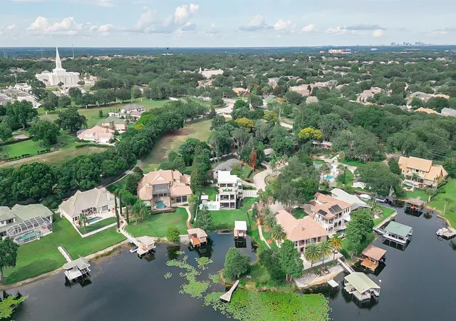 Photo 100 of Mansion for sale at 9061 Ron Den Ln, Windermere, FL 34786 | MLS# O6417446 | Listing updated on 2026-06-18