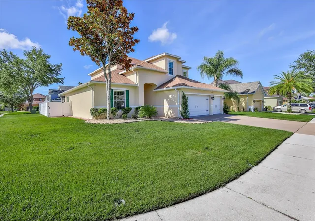 Photo 3 of Single family home for sale at 13772 Dunwoody Dr, Spring Hill, FL 34609 | MLS# W7886794 | Listing updated on 2026-09-02