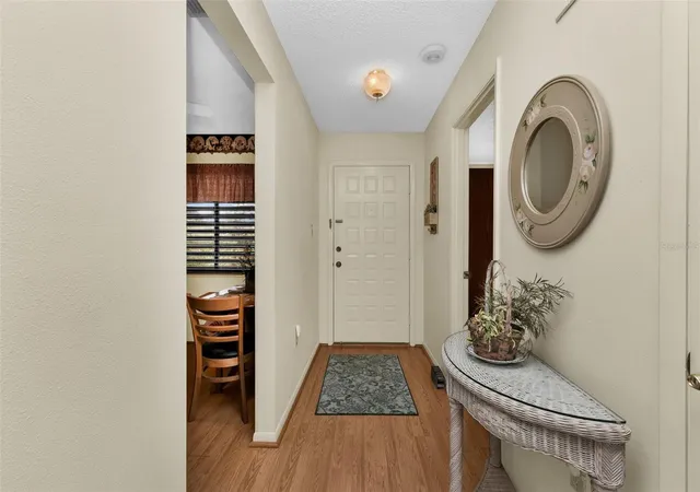 Listing Photo 5 - Condo for sale in building located at 5221 Lake Vlg Dr, SARASOTA, FL 34235 - Unit #24