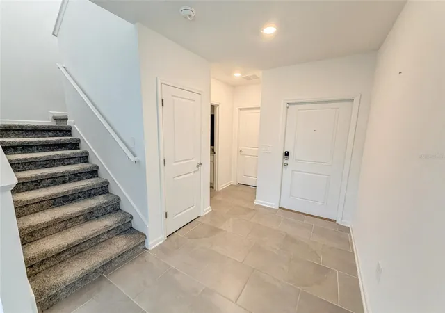 3rd image of 832 Timberland Dr, Eagle Lake, FL 33839 | MLS# O6417469