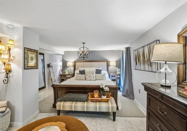 5th image of 1204 E Park Cir, Tampa, FL 33604 | MLS# TB8519989