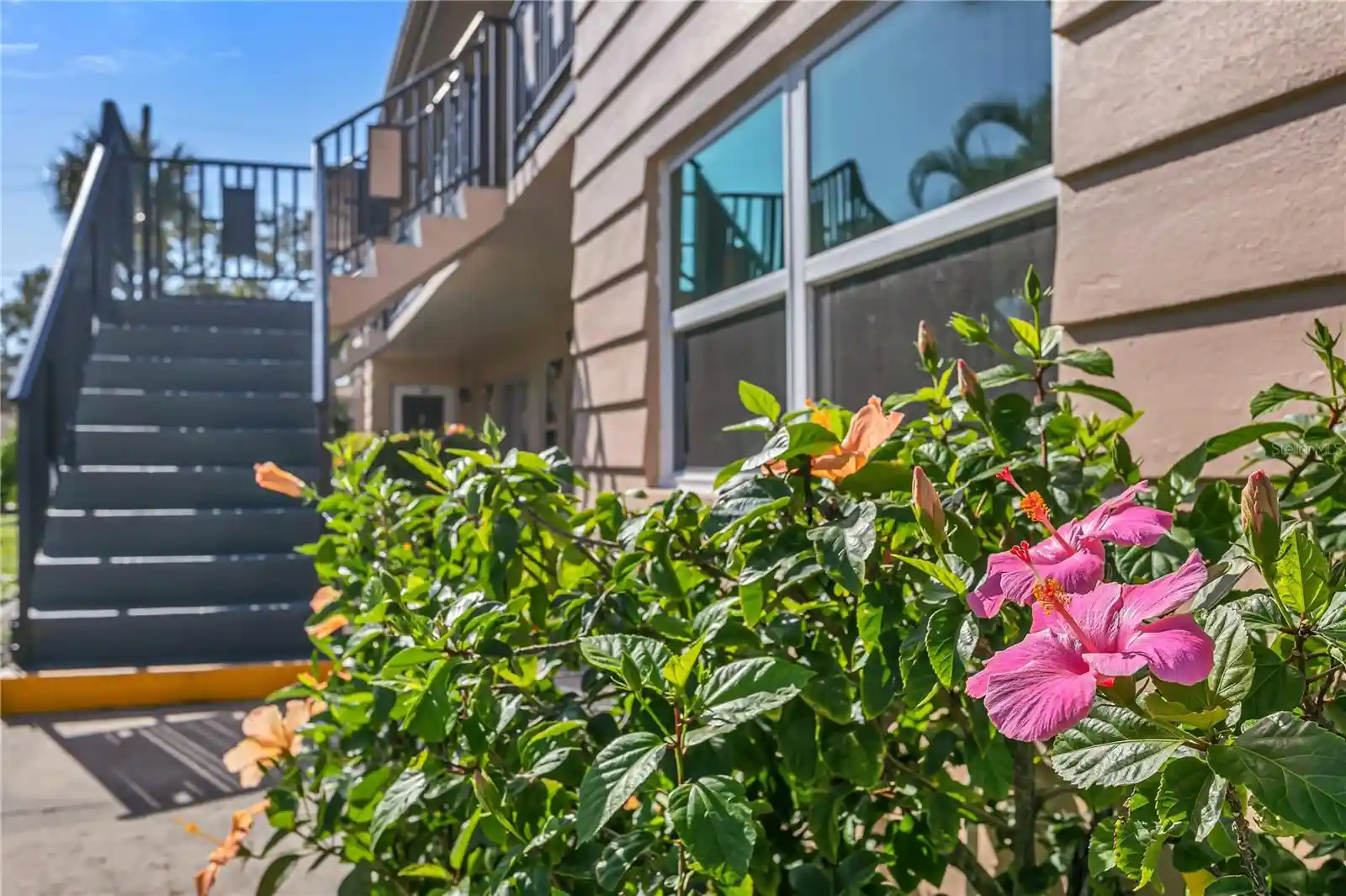 Listing Photo 1 - Condo for sale in 216 36Th Ave N located at 216 36Th Ave N, Saint Petersburg, FL 33704 - Unit #202B