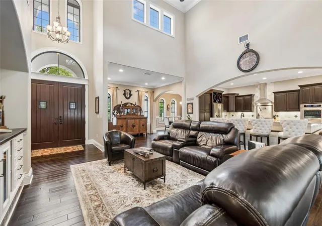 Photo 3 of Single family home for sale at 6011 S 3rd Street, Tampa, FL 33611 | MLS# TB8520002 | Listing updated on 2026-08-18